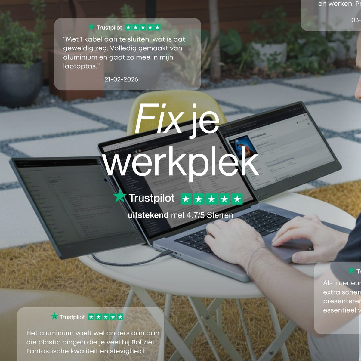 Portable monitor met twee extra schermen aangesloten op een laptop aan een buitentafel, met klantbeoordeling en Trustpilot-afbeeldingen